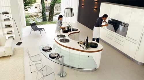 10 elegant, attractive kitchens with original equipment