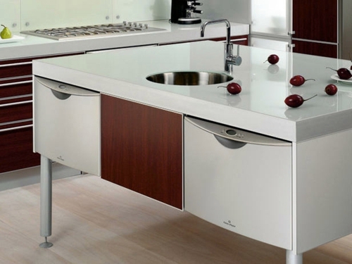 10 elegant, attractive kitchens with original equipment