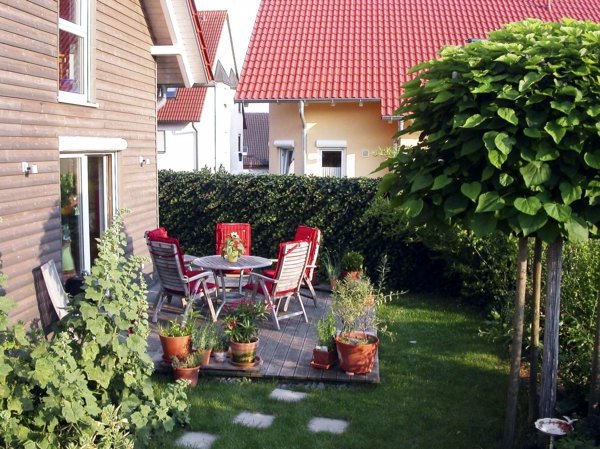Blinds for terrace - living green wall protects your privacy Blinds for terrace - living green wall protects your privacy