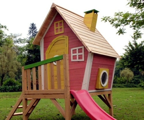 Children's playground in the backyard – handy for you, fantastic for your children