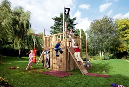 Children's playground in the backyard - handy for you, fantastic for your children