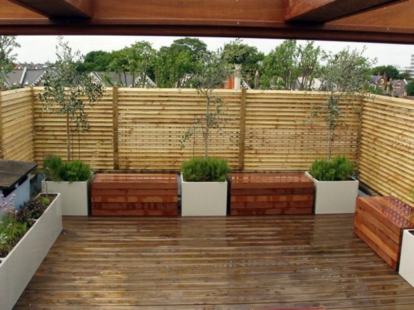 Patio blinds - a secure privacy in the open air Patio blinds - a secure privacy in the open air