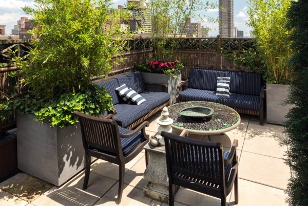 Patio blinds - a secure privacy in the open air Patio blinds - a secure privacy in the open air