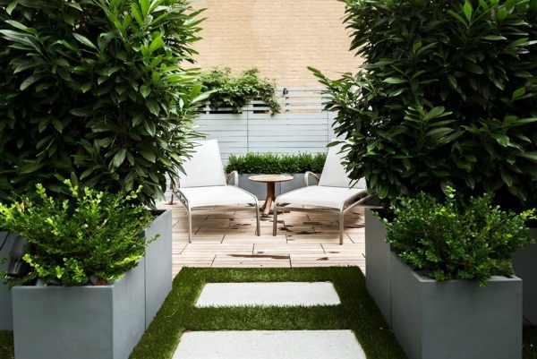 Patio blinds - a secure privacy in the open air Patio blinds - a secure privacy in the open air