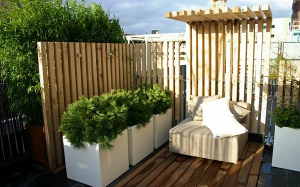 Patio blinds - a secure privacy in the open air Patio blinds - a secure privacy in the open air