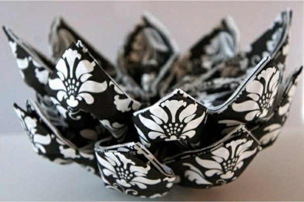 Paper napkin folding instructions - create festive Tischedeko