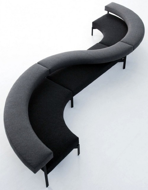 A practical sofa that brings together all your friends A practical sofa that brings together all your friends