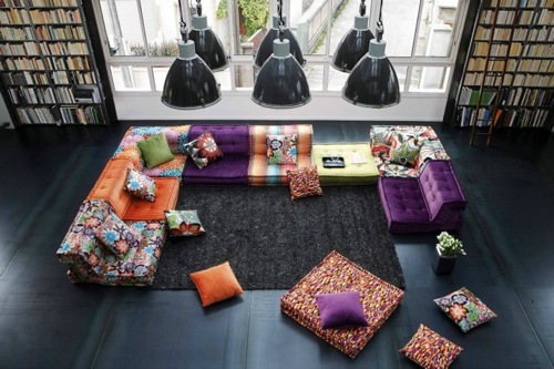 A practical sofa that brings together all your friends A practical sofa that brings together all your friends