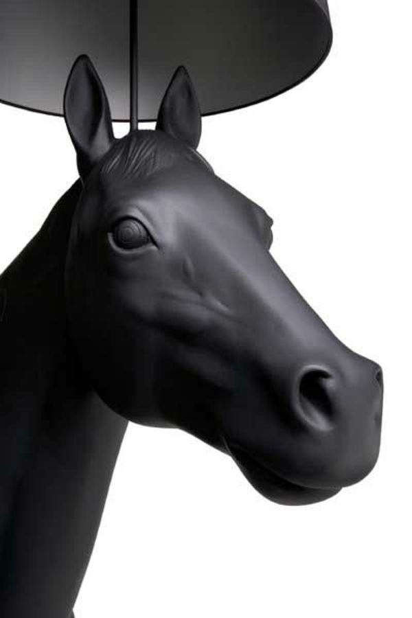 Designer horse lamp by front - life-size sculpture