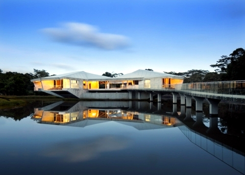 Solid futuristic house design in Australia located Solid futuristic house design in Australia located
