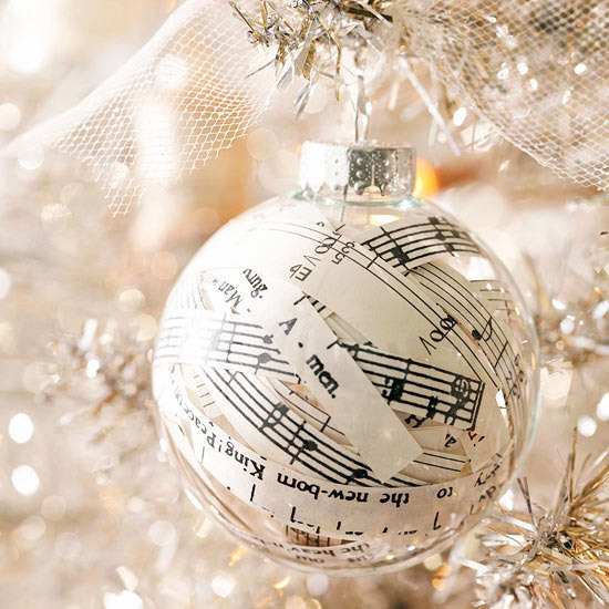 Christmas decoration made of paper - 18 cool creations for Yourself