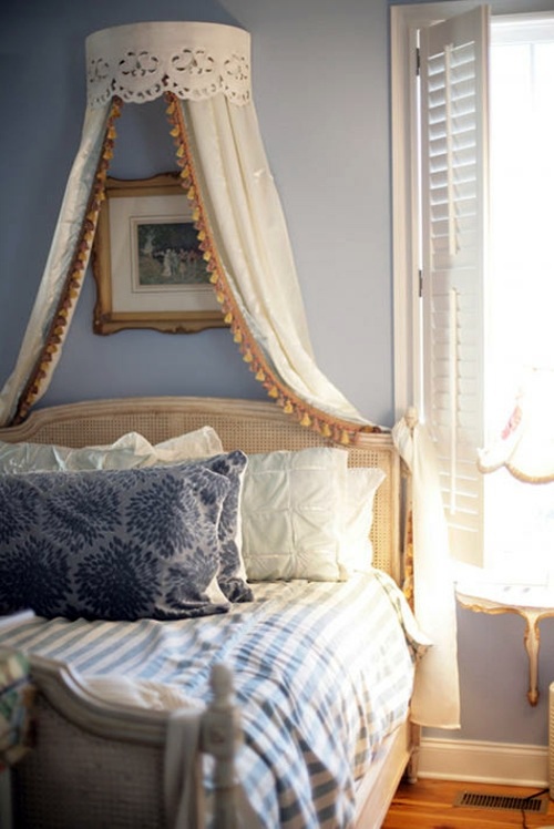 23 stylish and extravagant idea for a canopy bed in the bedroom