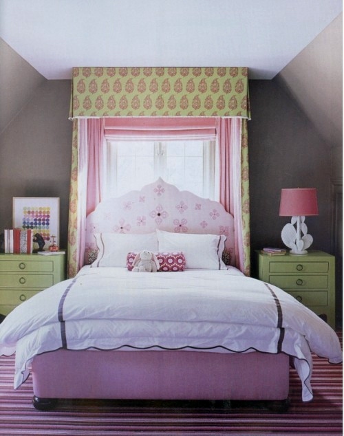 23 stylish and extravagant idea for a canopy bed in the bedroom