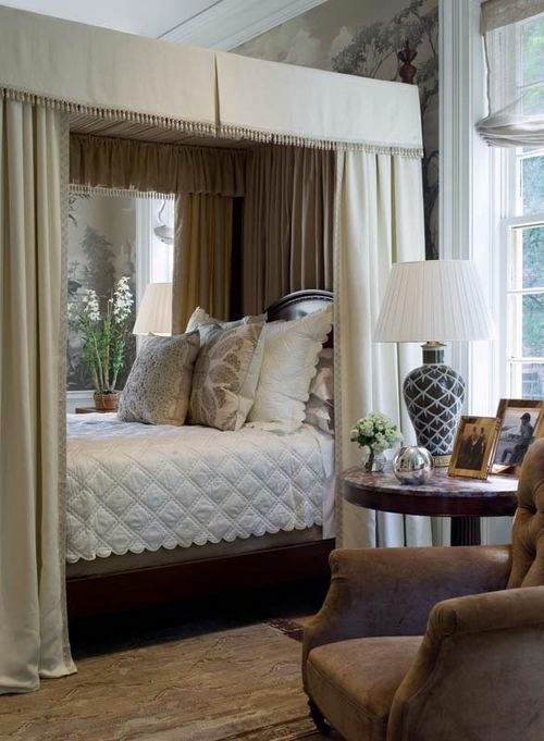 23 stylish and extravagant idea for a canopy bed in the bedroom