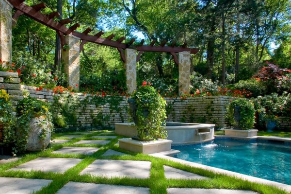 Vertical garden next to the swimming pool brings more green into your home Vertical garden next to the swimming pool brings more green into your home