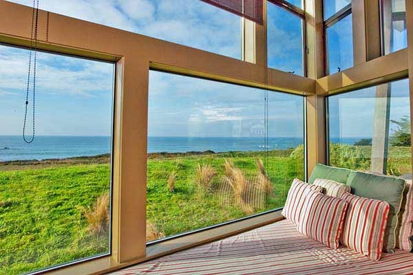 36 cozy window seats and bay windows with a view 36 cozy window seats and bay windows with a view