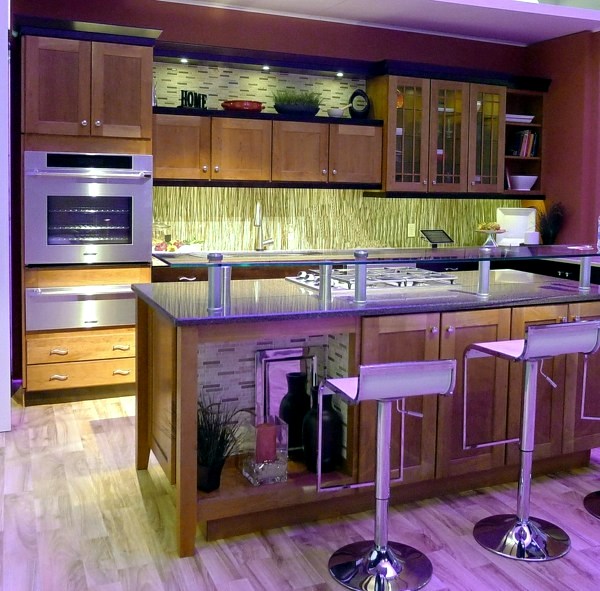 Functional Kitchen Islands - cooking, serving and enjoying it you!
