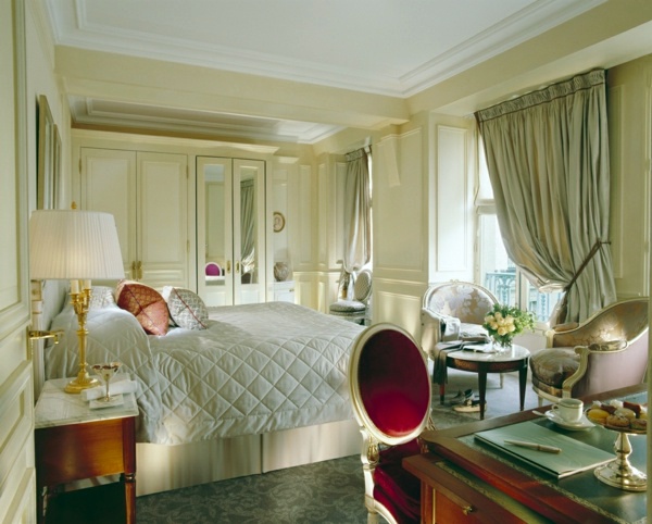 Luxury interior design ideas - exclusive interiors in the castle look