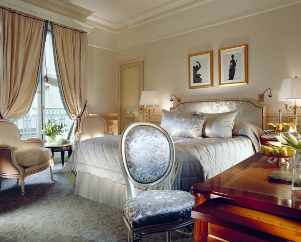 Luxury interior design ideas - exclusive interiors in the castle look