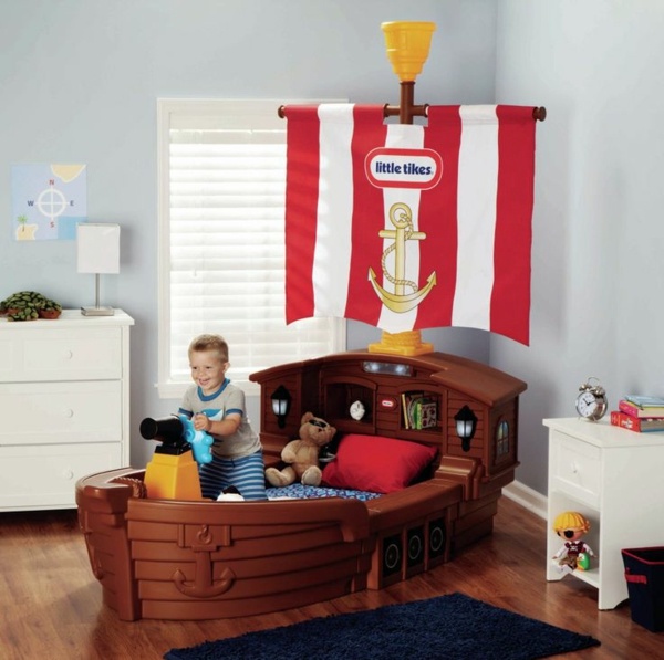 Nursery for boys - colored furnishing ideas