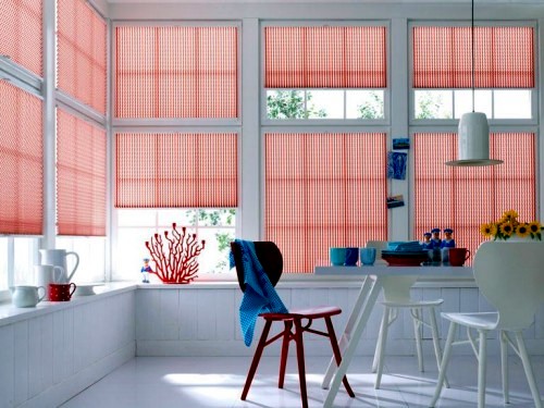 Colored shutters - 10 refreshing ideas