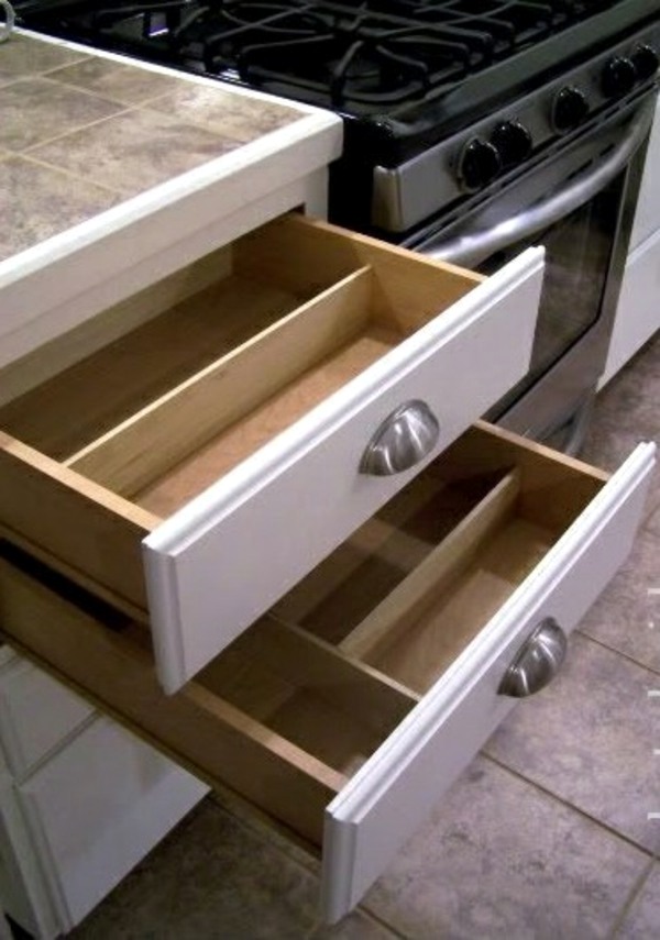 Kitchen drawer dividers - organize your kitchen equipment!