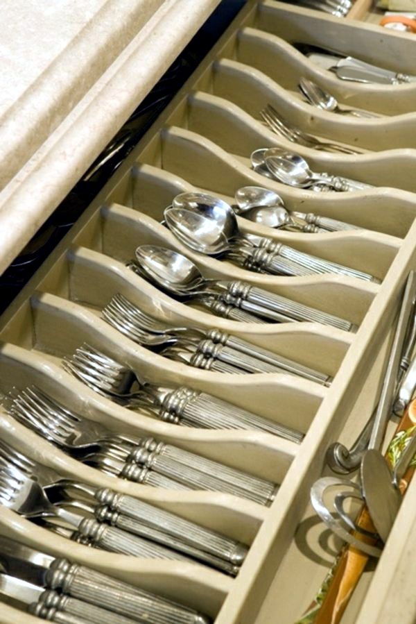 Kitchen drawer dividers - organize your kitchen equipment! Kitchen drawer dividers - organize your kitchen equipment!