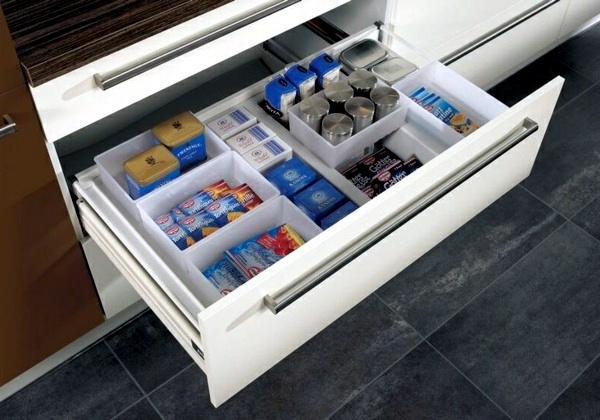 Kitchen drawer dividers - organize your kitchen equipment! Kitchen drawer dividers - organize your kitchen equipment!