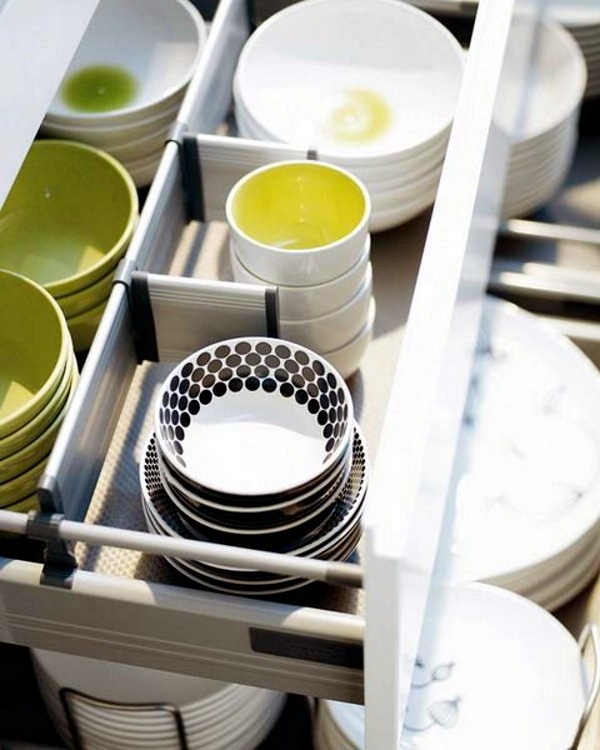 Kitchen drawer dividers - organize your kitchen equipment! Kitchen drawer dividers - organize your kitchen equipment!