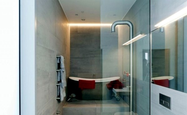 Renovation in a water tower in London gives a Nice Apartment Renovation in a water tower in London gives a Nice Apartment
