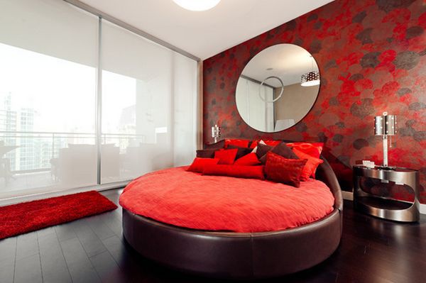 A round bed in the bedroom - Pro and Conrta