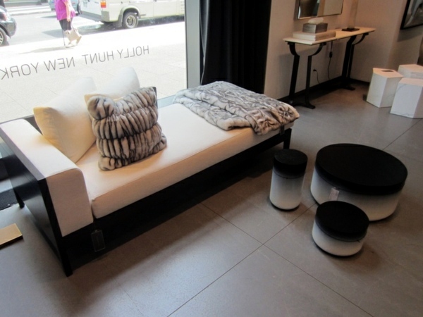 Chaise lounge sofa - comfortable lounge furniture