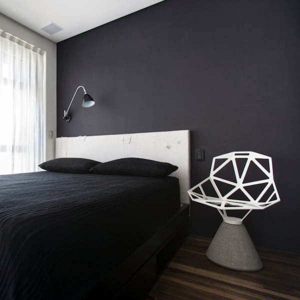 Small Apartment in Sao Paulo is an intelligent and creative bachelor pad