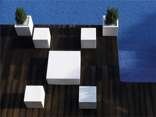 Garden seat cushions from Vondom - a comfortable square