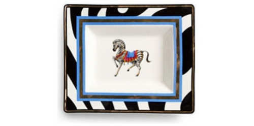 Wonderful home accessories for the coffee table
