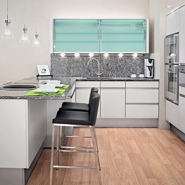 Choose fresh kitchens cool colors - delicate, bright colors in the kitchen use