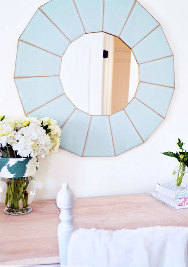Cool DIY mirror - very sophisticated but affordable