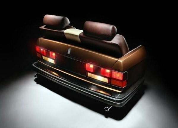 Selected coffee tables and sofas from auto parts Selected coffee tables and sofas from auto parts