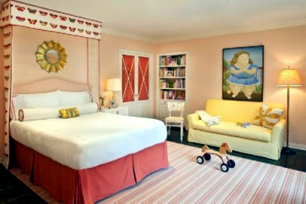 Designs for a good looking girl room