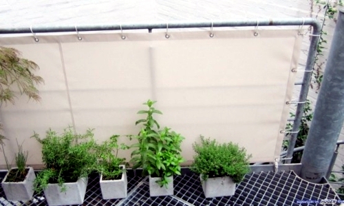 Balcony view protection - protect yourself from prying eyes, wind and sun