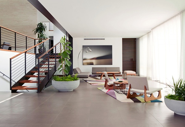 Modern extravagant residence within a charming landscape