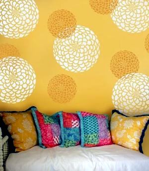 How to paint a wall stencil?