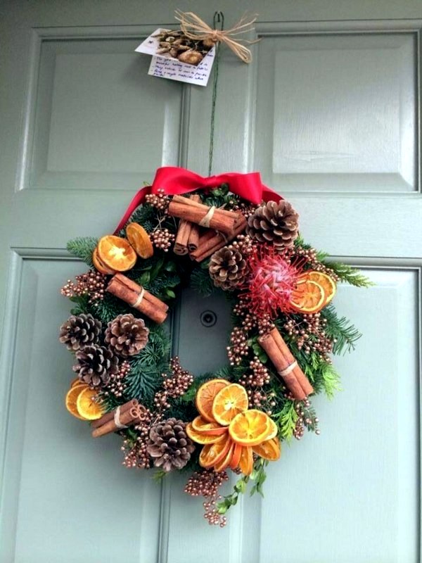 Tinkering with pine cones will bring the whole family fun