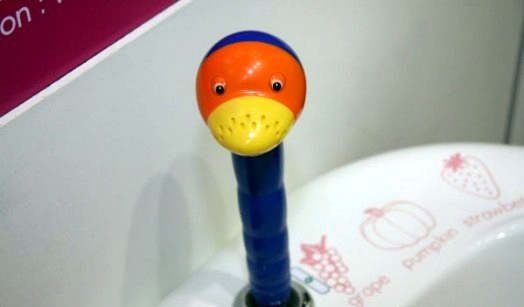 Children's room design - the new pink kids bathroom of Interbath