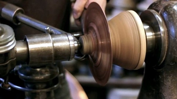 Black Golden Lamp - ergonomically and environmentally friendly