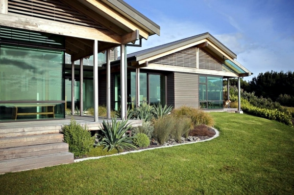 Modern Passive House Made of wood and glass - Space Architecture Studio Modern Passive House Made of wood and glass - Space Architecture Studio
