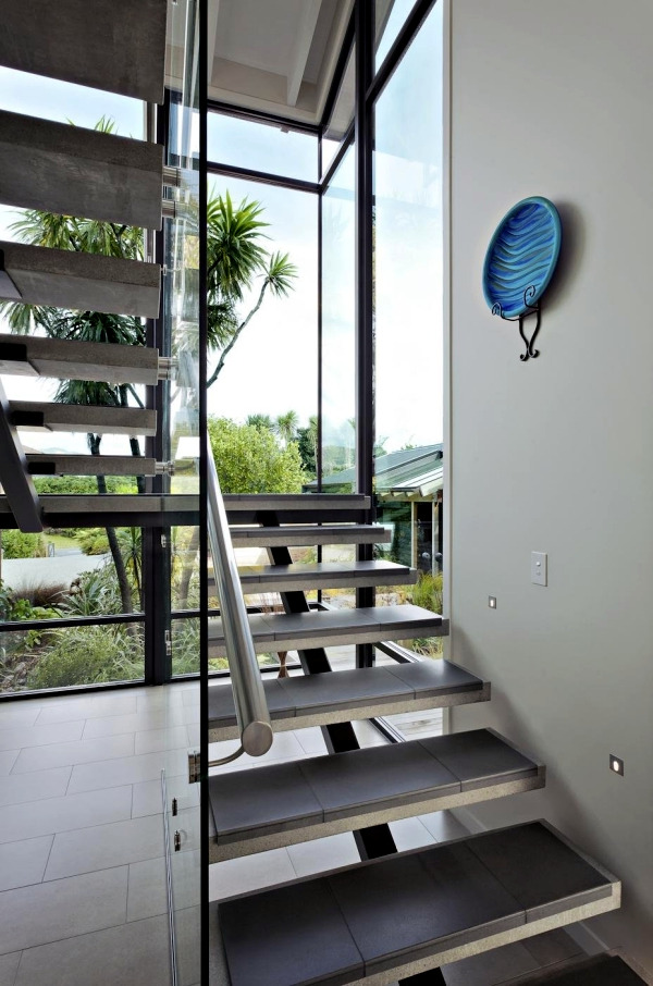 Modern Passive House Made of wood and glass - Space Architecture Studio Modern Passive House Made of wood and glass - Space Architecture Studio