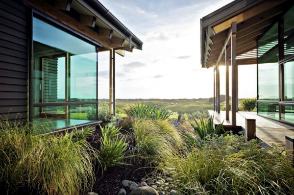 Modern Passive House Made of wood and glass - Space Architecture Studio Modern Passive House Made of wood and glass - Space Architecture Studio