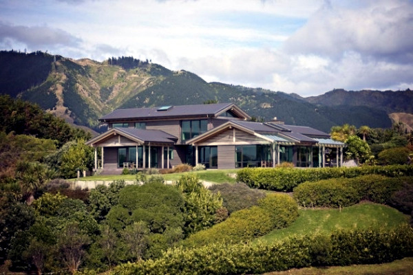 Modern Passive House Made of wood and glass - Space Architecture Studio Modern Passive House Made of wood and glass - Space Architecture Studio