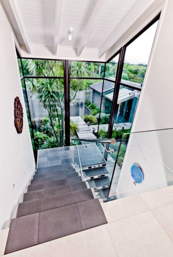Modern Passive House Made of wood and glass - Space Architecture Studio Modern Passive House Made of wood and glass - Space Architecture Studio
